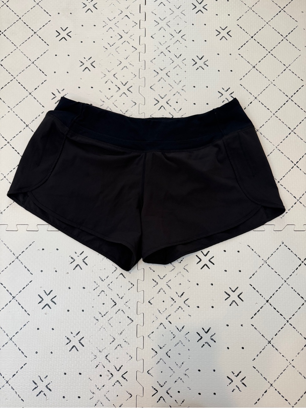 Born Primitive Free Flow Shorts XL solid black - Picture 2 of 8
